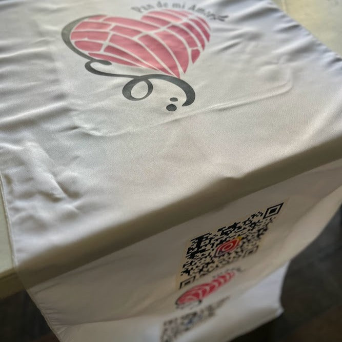 Table runner Logo+QR